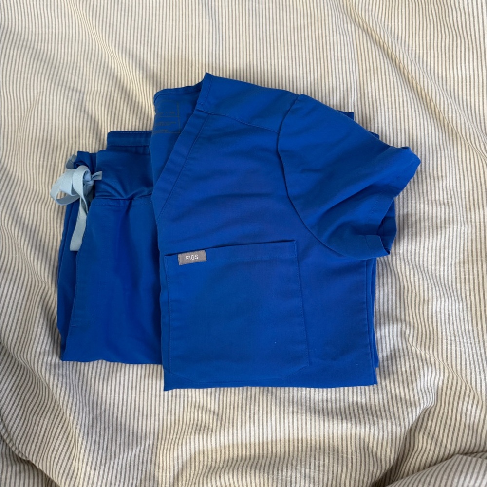 SOLD Figs royal blue scrub set